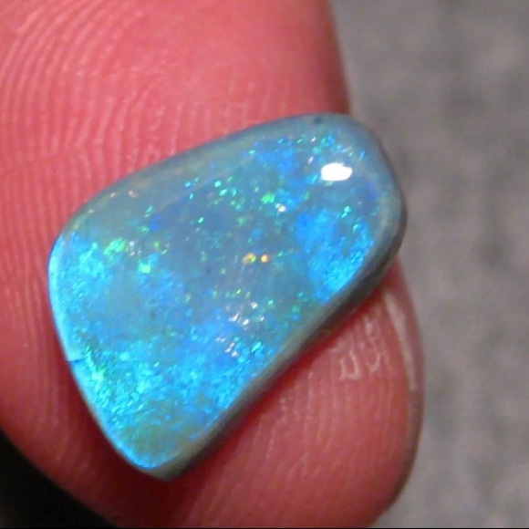Australian Lightning Ridge Opal - Picture 2 of 4